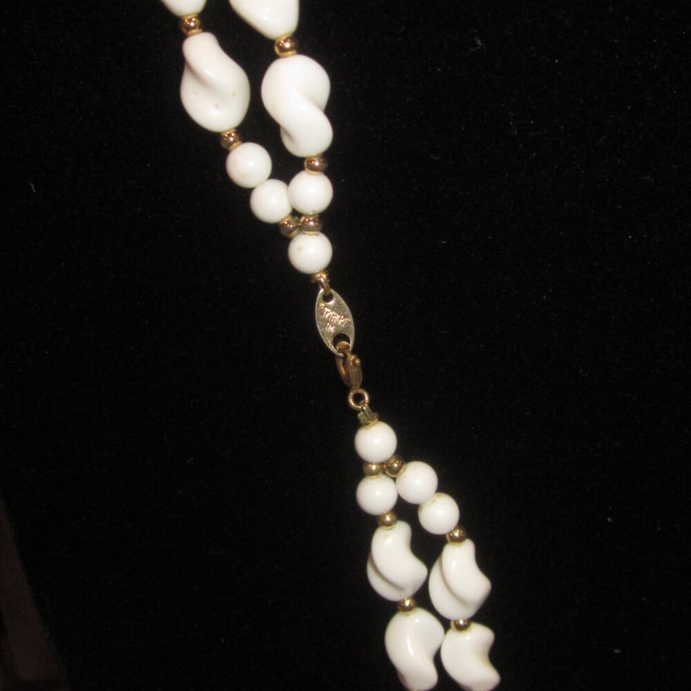 Trifari White Lucite Double Strand Necklace - Picture 3 of 4